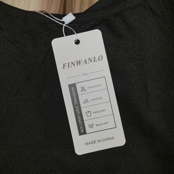 NWT Black Adjustable Strap Ruffle Bottom Chemise Small - Picture 10 of 10